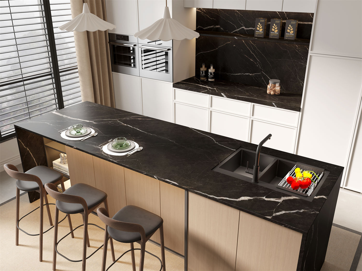 Lightning Black — space 4